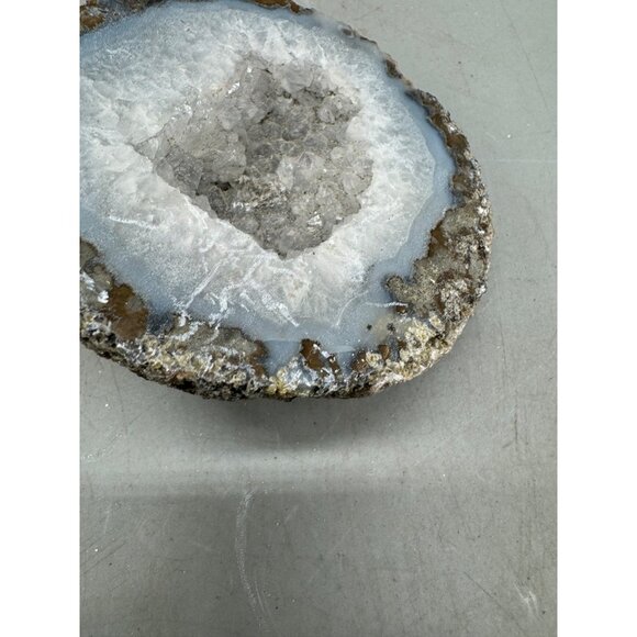 Natural Geode Rock Half With Crystalline Interior For Display Or Collection READ - Picture 6 of 10